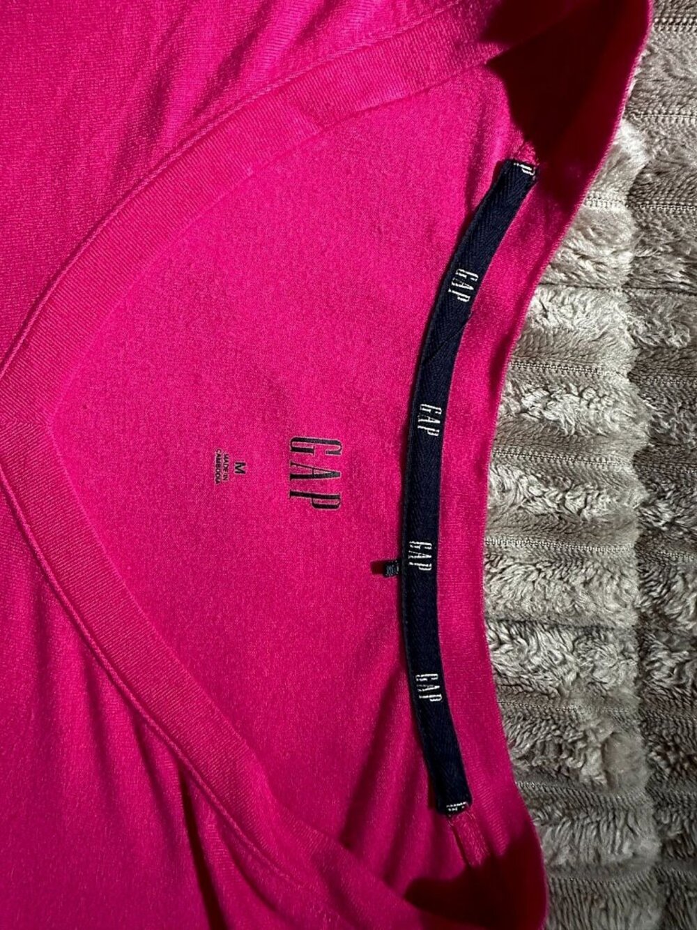 GAP Hot Pink V-Neck T-Shirt, Women's Size M